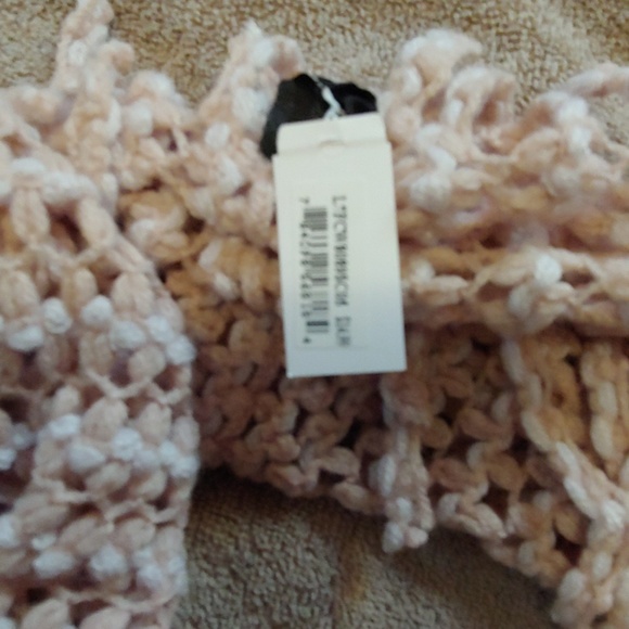 Infinity Scarf. NWT. - Picture 5 of 6